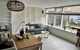 Huisjehurenegmond